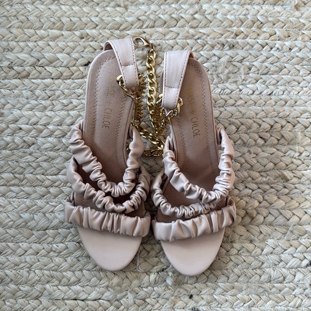 Chase + Chloe Cream Sandals with Luxurious Gold Chain